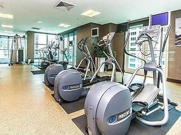 2nd image of 950 Brickell Bay Dr APT 3206
