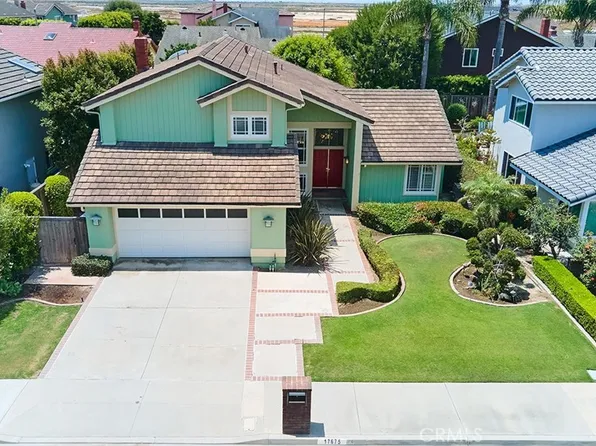 17675 Rainglen Ln, Huntington Beach, CA 92649