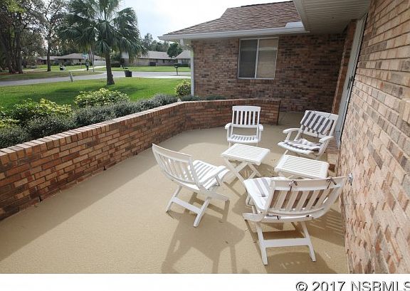 2nd image of 256 Live Oak Ln