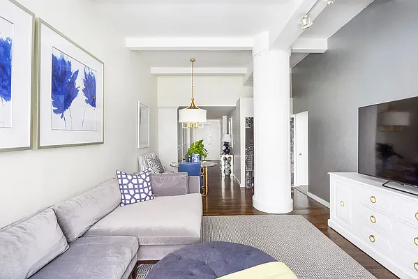 Sold by Warburg | media 2