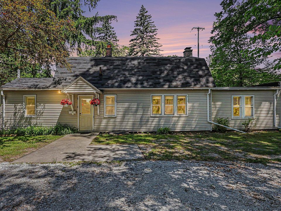 1st image of 4865 Dowling St