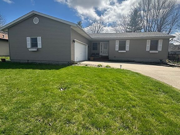 3rd image of 610 Kelley Dr