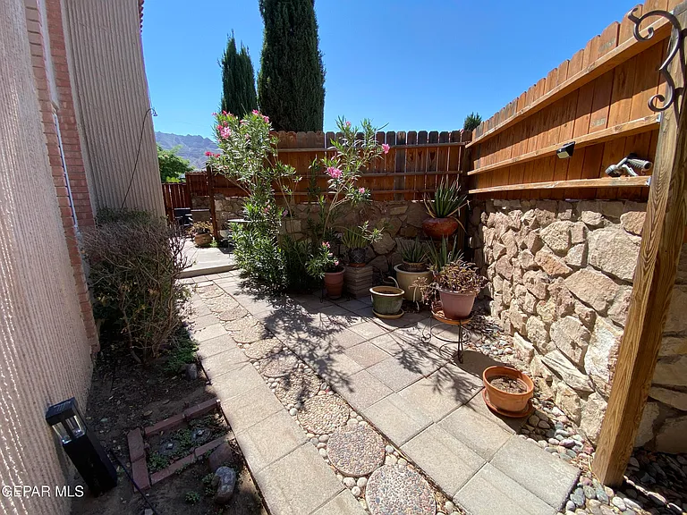252 Shadow Mountain Dr #F1 — Photo 38
