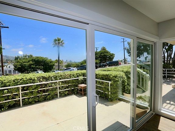5th image of 180 Cliff Dr