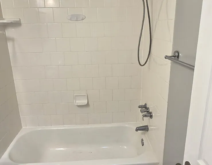 12735 Lighthouse Ln #UPSTAIRS — Photo 15