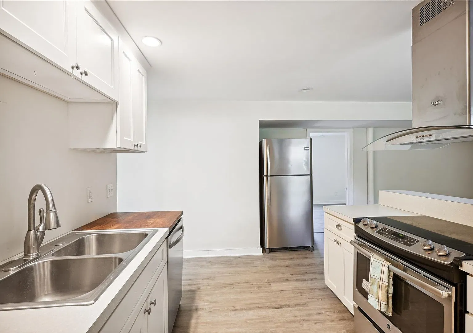 7717 Carroll Ave — Photo 4