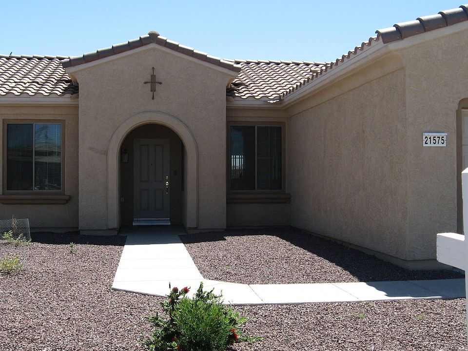CASA ROYALE DRIVE
