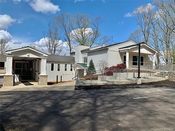 1570 Boston Post Road