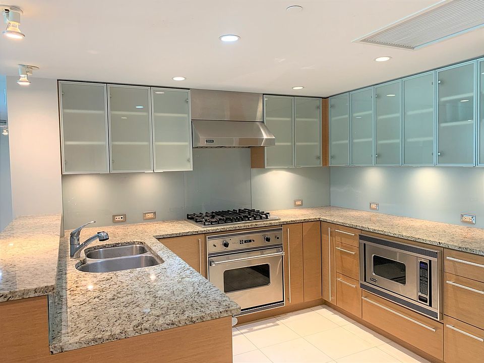 1st image of 1177 Queen St APT 1809