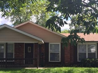 1107 Warwick Dr, Whiteland, IN 46184