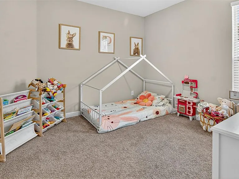 15536 Halstead Ln — Photo 10