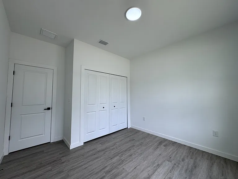 1223 Koltenborn Rd — Photo 21