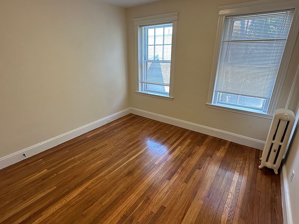 2nd image of 37R Wendell St #33