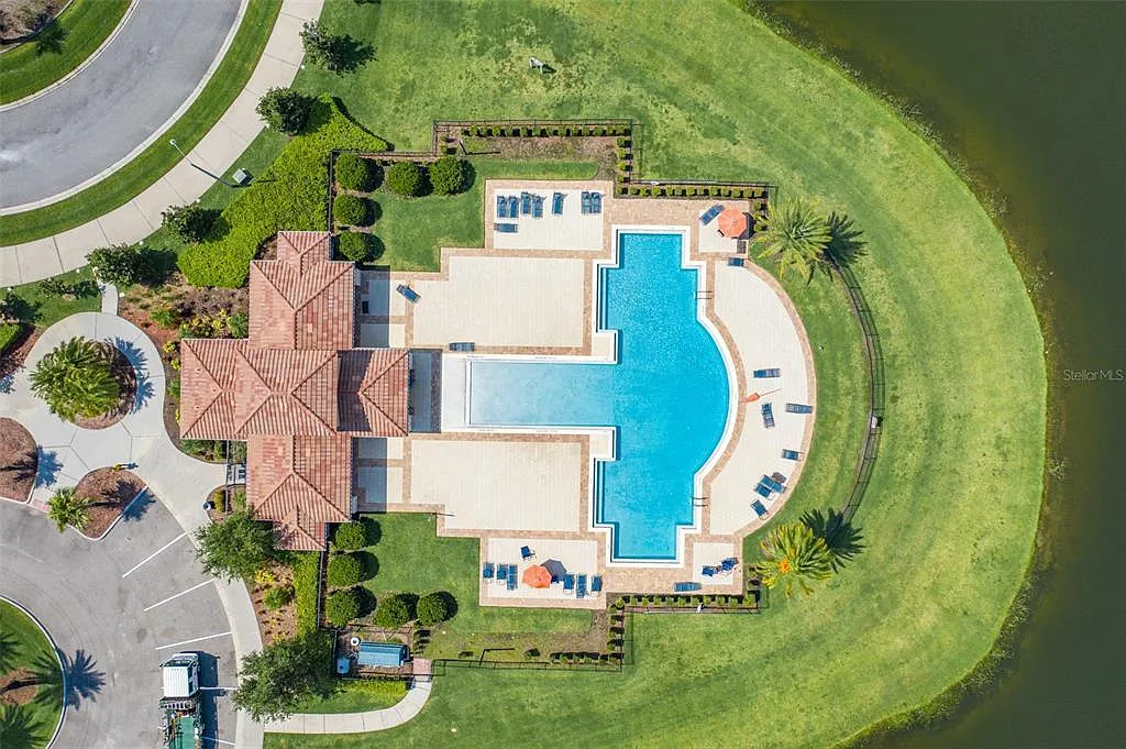 5 bed, 3497 sqft, $3,900 — Photo 3
