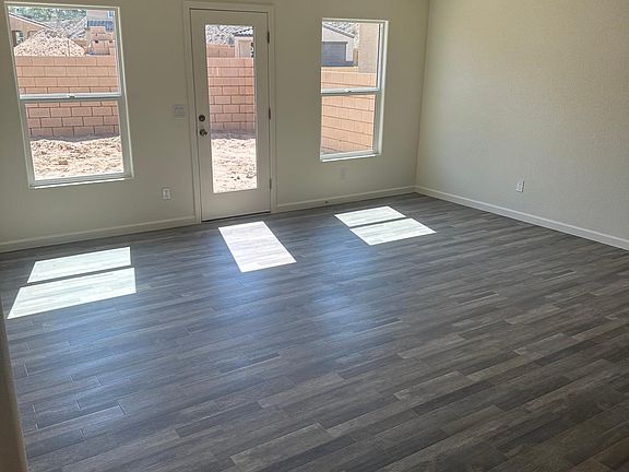4th image of 2452 River Valley Cir