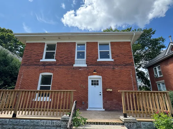 115 B Bidwell St, Tillsonburg, ON N4G 3V4