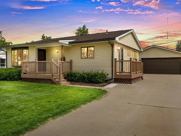 4311 Regal Ave NE, Cedar Rapids, IA 52402