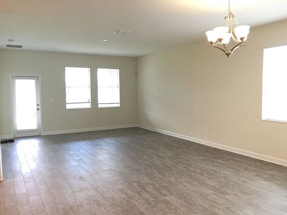5th image of 11618 Mystery Ln