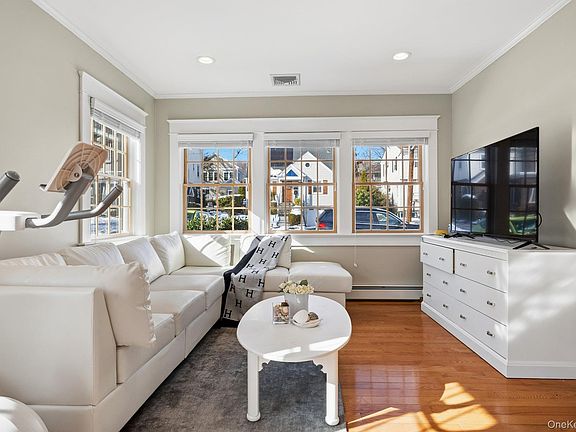 5th image of 148 Madison Road