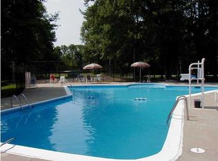 7098 Wildwood Cir APT 22, Louisville, KY 40291