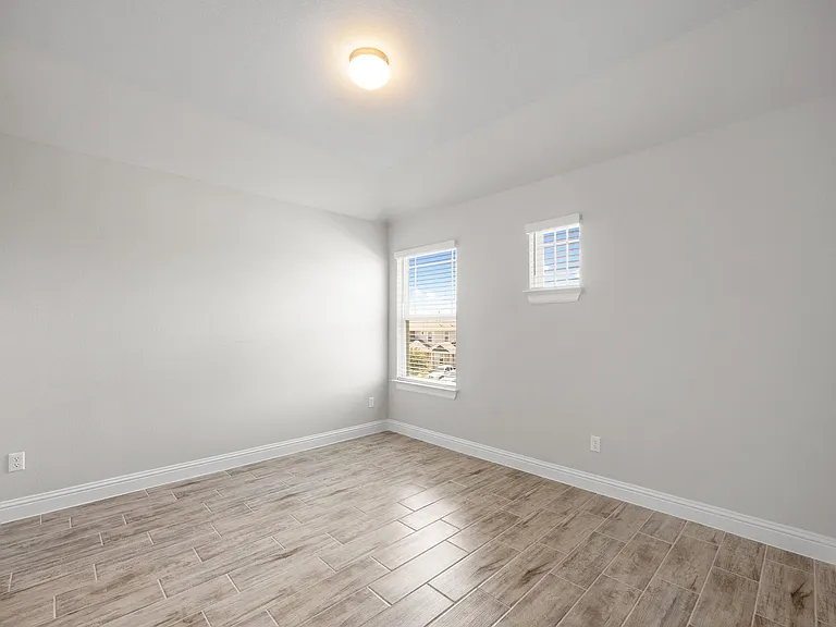 173 Riverhill Dr — Photo 24