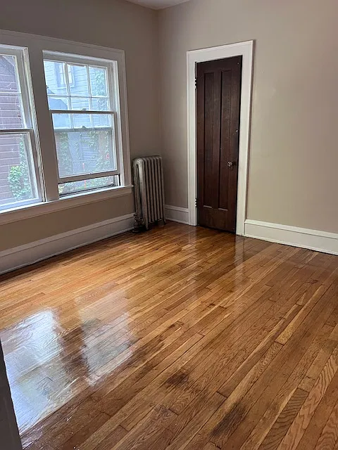 2865 E Derbyshire Rd — Photo 2