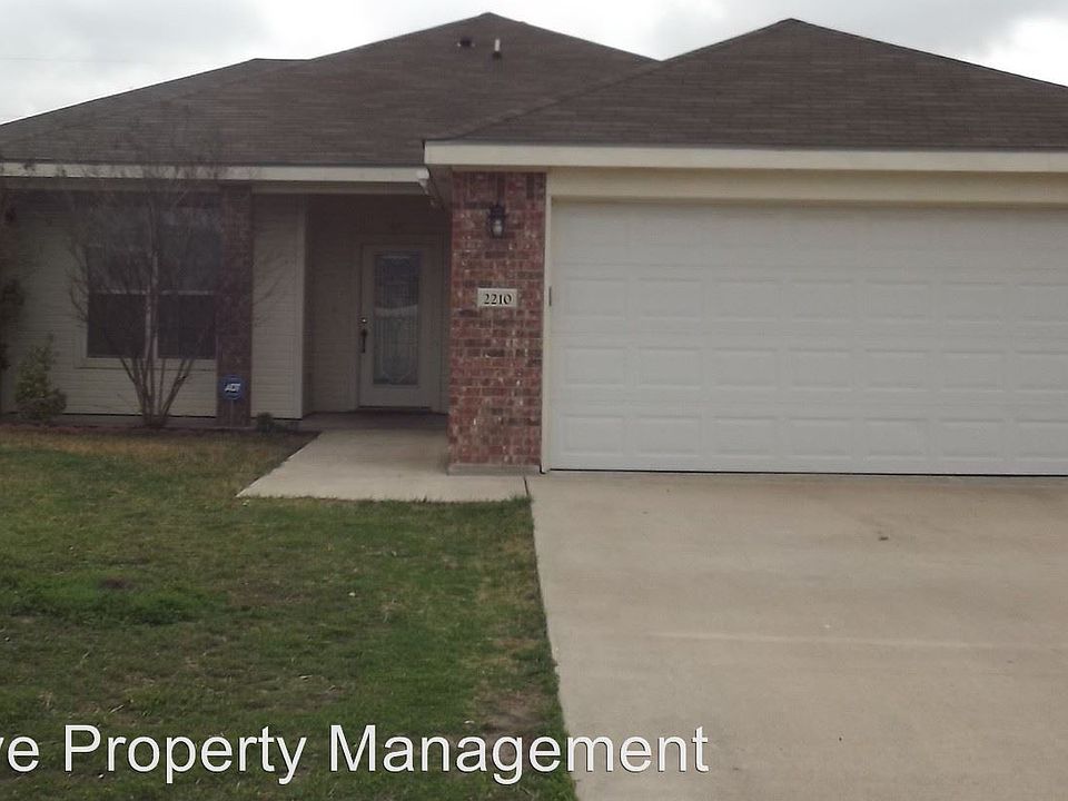 1st image of 2210 Gail Dr