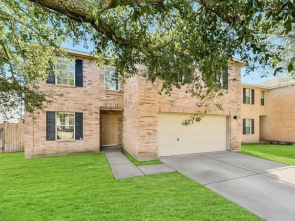 3rd image of 20011 Spring Wreath Ln