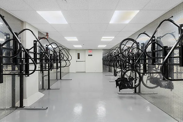 Rented by REAL New York | media 34