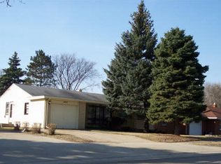 1424 Riverside Blvd, Rockford, IL 61103