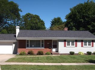 1262 Oregon St, Green Bay, WI 54303