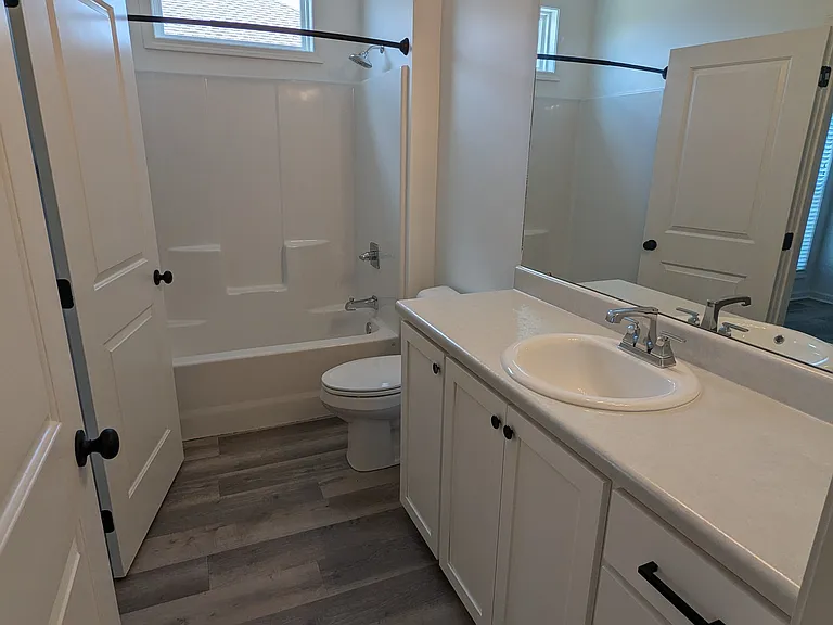 113 Edgefield Rd — Photo 28