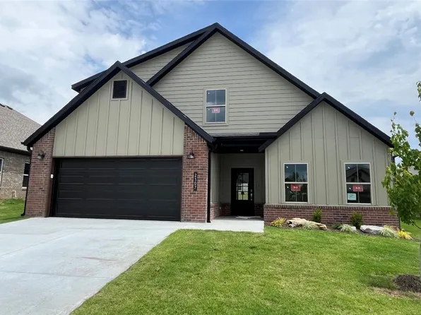 2307 N Lexington St, Siloam Springs, AR 72761