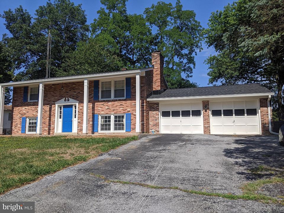 1st image of 10736 Oak Forest Dr