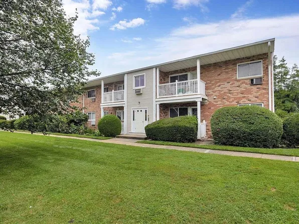 73 Adams Road #2B, Central Islip, NY 11722