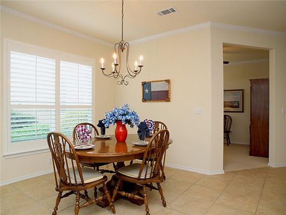 3rd image of 514 Farm Hill Dr