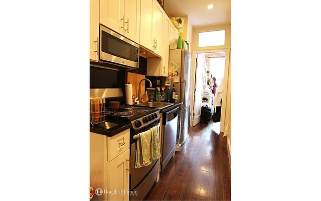 Rented by Douglas Elliman | media 42