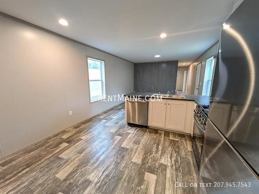3 bed, $1,495 — Photo 2