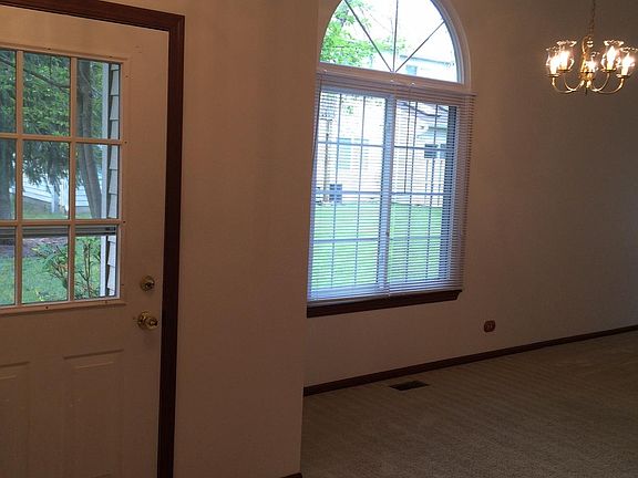 Front door/foyer/dining room