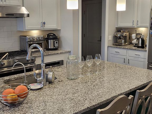 5th image of 299 Lexington St #109