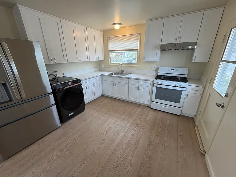 5656 Noel Dr — Photo 14
