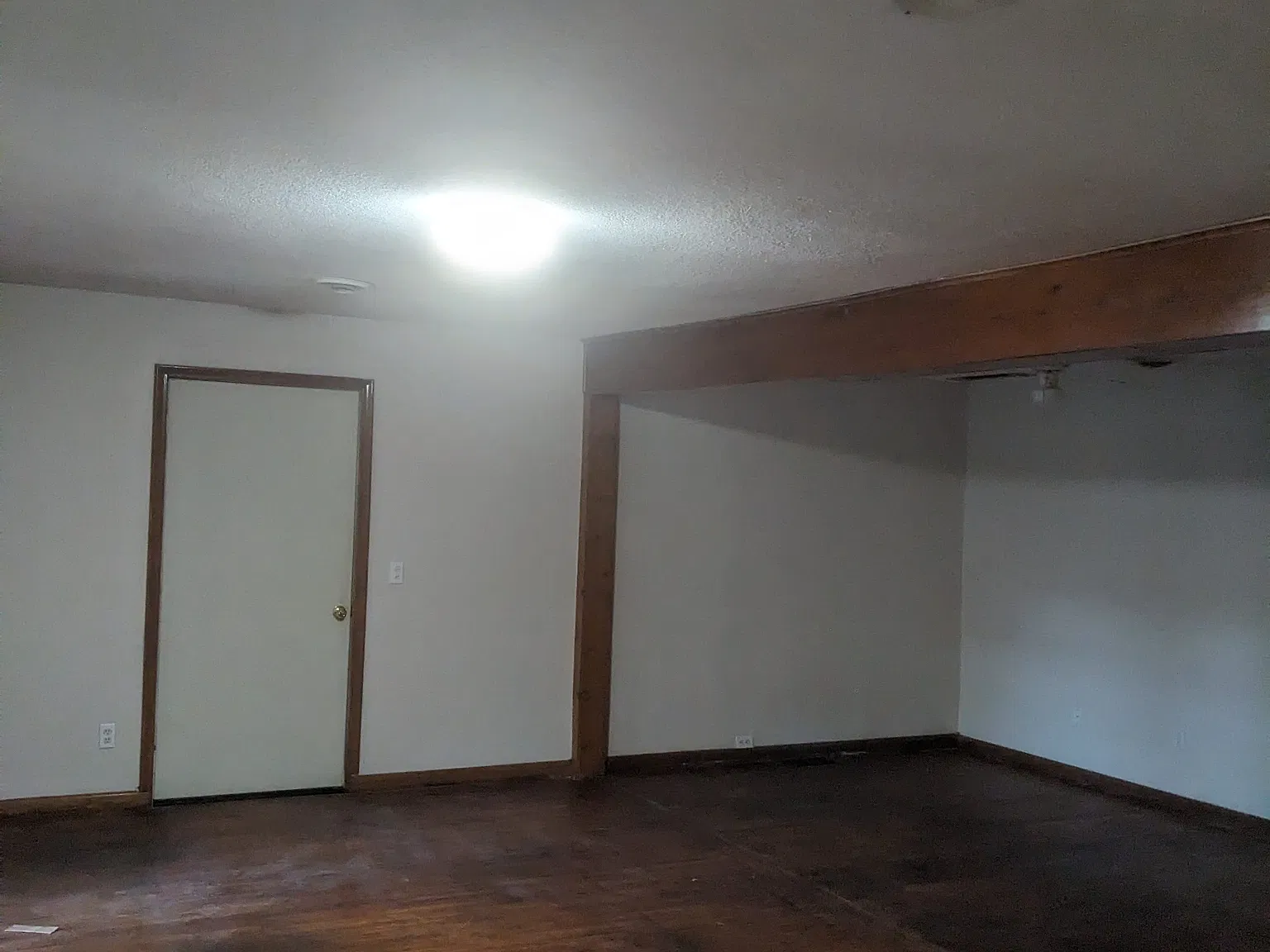 3 bed, 1400 sqft, $2,500 — Photo 2