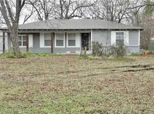 1302 Griffith Ave, Terrell, TX 75160