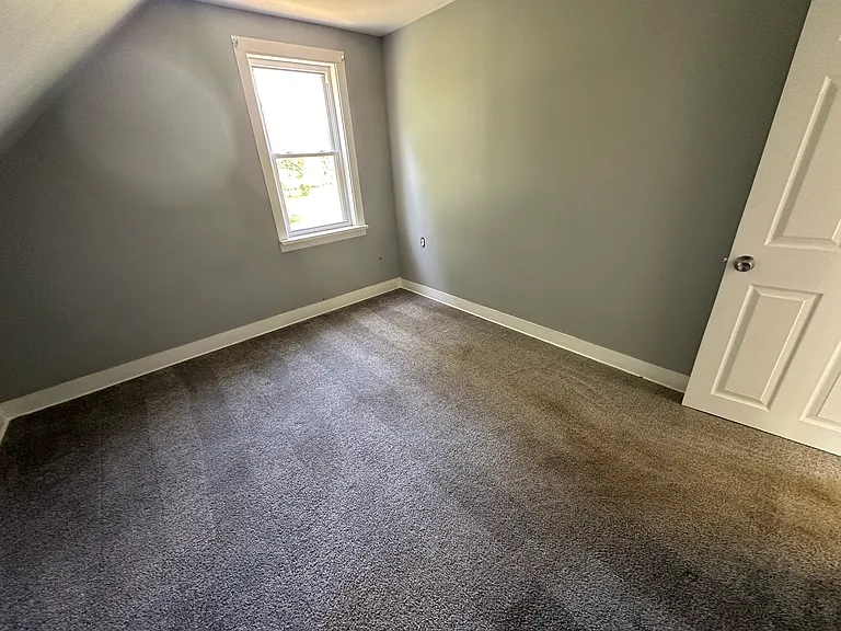 19 Maishoss St #2 — Photo 6