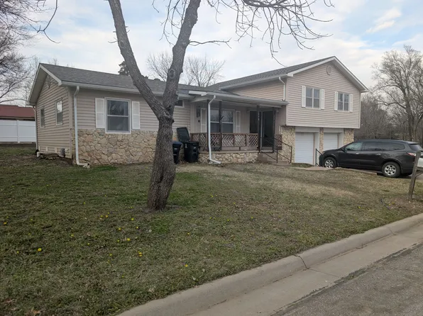 322 E 11th Ave #El, El Dorado, KS 67042