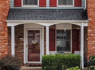 1206 Timberidge Dr, Bethel Park, PA