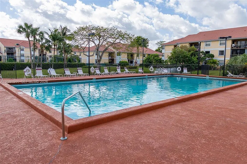 2 bed, 2.0 bath, 1133 sqft, $2,300 — Photo 4
