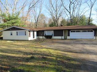 26 Richard St, Scituate, RI 02831