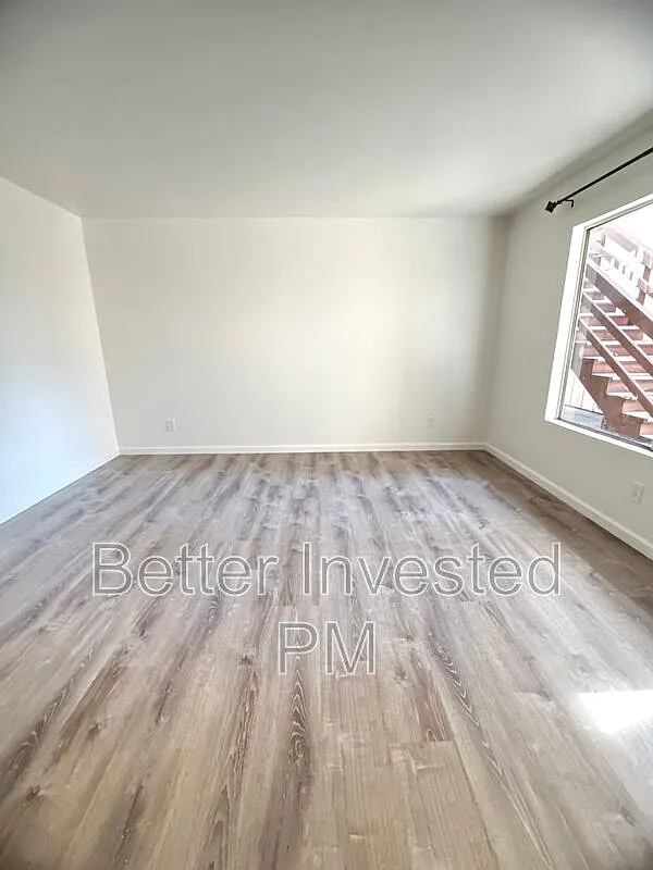 2 bed, 1.0 bath, 750 sqft, $1,450 — Photo 2