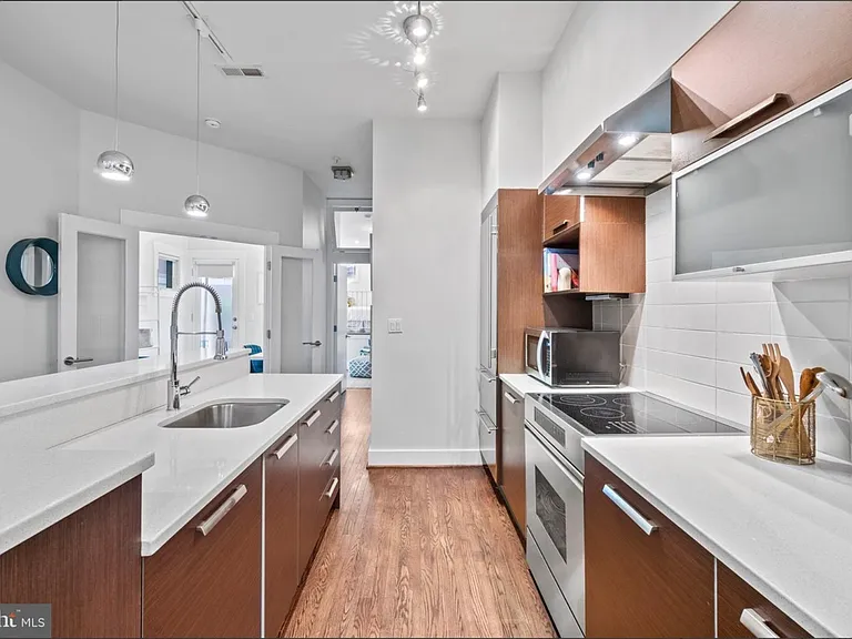 426 M St NW #D — Photo 7